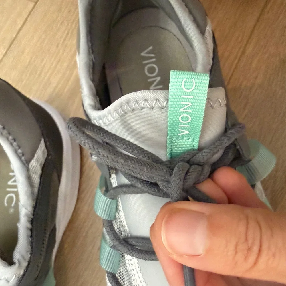 Vionic Adore Womens 10 Wide Gray Aqua Mesh Active Walking Sneakers Shoes